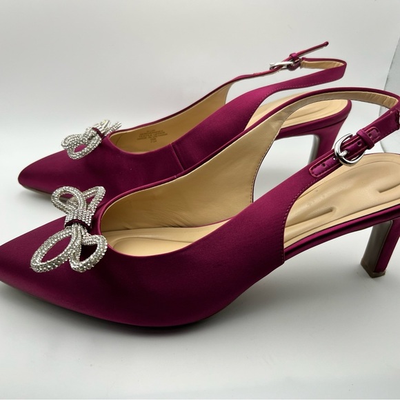 Easy Spirit Satin Slingback Heels with Bow Accent - Picture 3 of 5